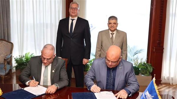 Petroleum Ministry, SCA pen MoU for LNG fueling station in Port Said

